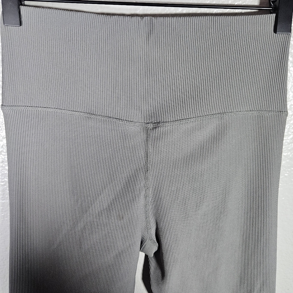 Glyder Tone Up Bra/Legging Set Size S - Picture 14 of 16